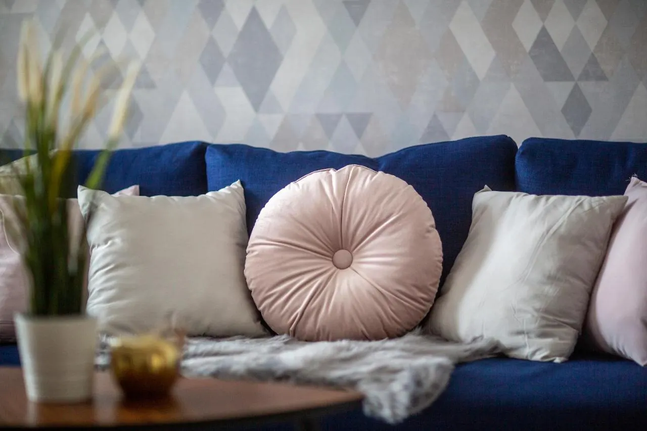 Luxury Quentin Apartment 3 Bedrm, 2 Bathrm Budapest