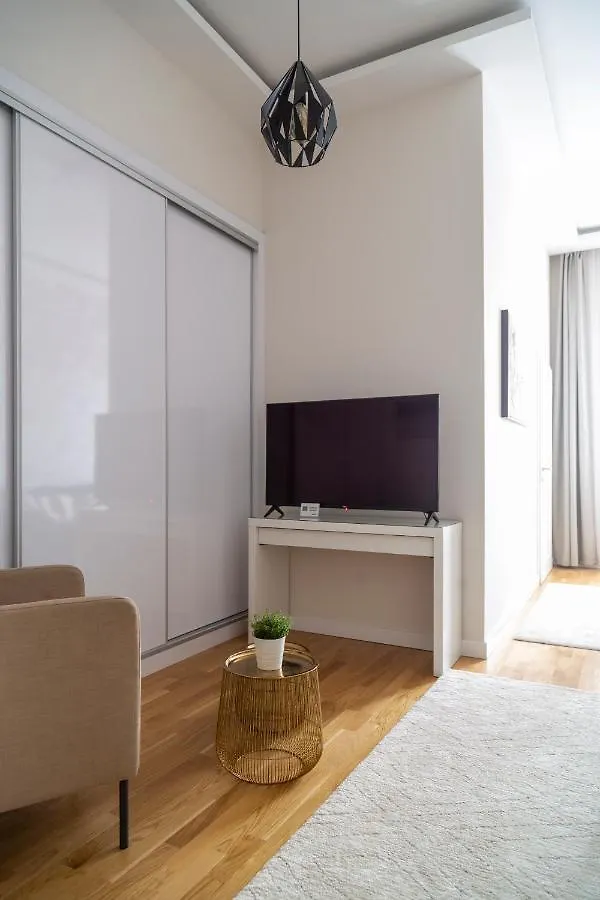 Luxury Quentin Apartment 3 Bedrm, 2 Bathrm Budapest Hungary