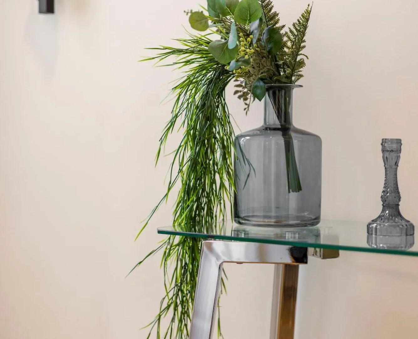 Luxury Quentin Apartment 3 Bedrm, 2 Bathrm Budapest